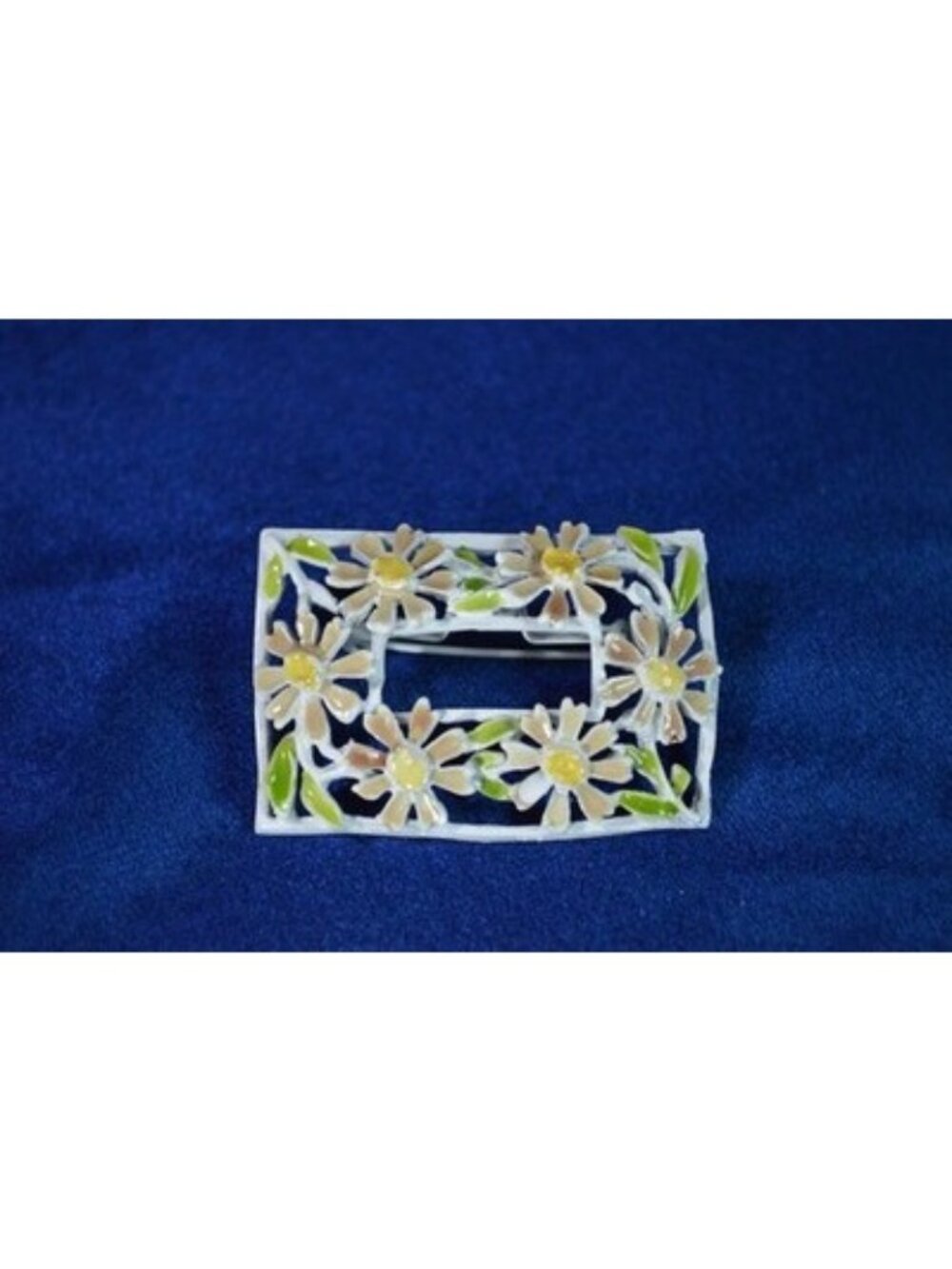 Vintage Enamel Daisy Flower Brooch Pin 60s Mod Cottagecore Botanical Kitschy